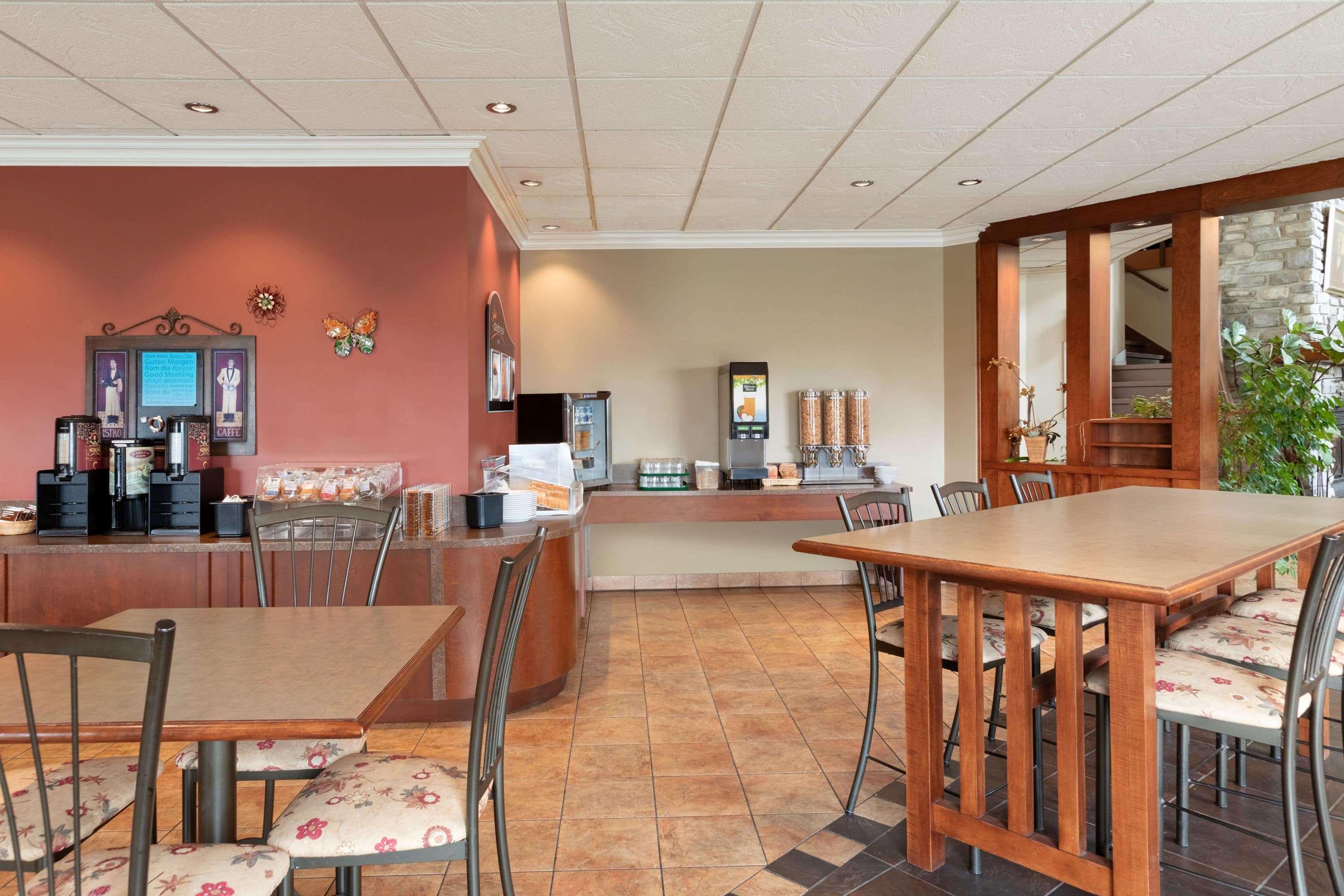 Days Inn By Wyndham Montmagny Exterior foto