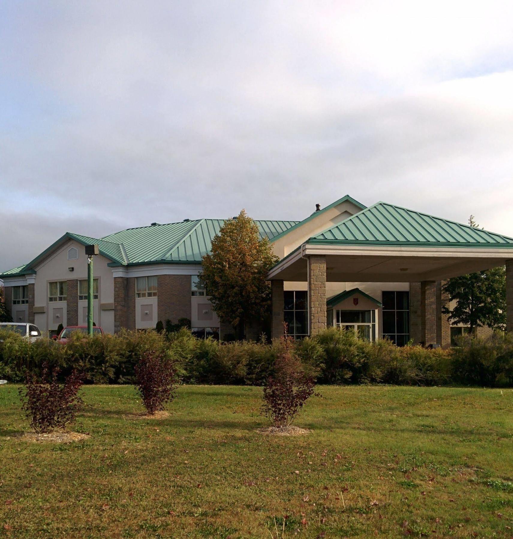 Days Inn By Wyndham Montmagny Exterior foto